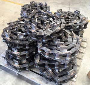 Crank linked offset sidebar mill chain