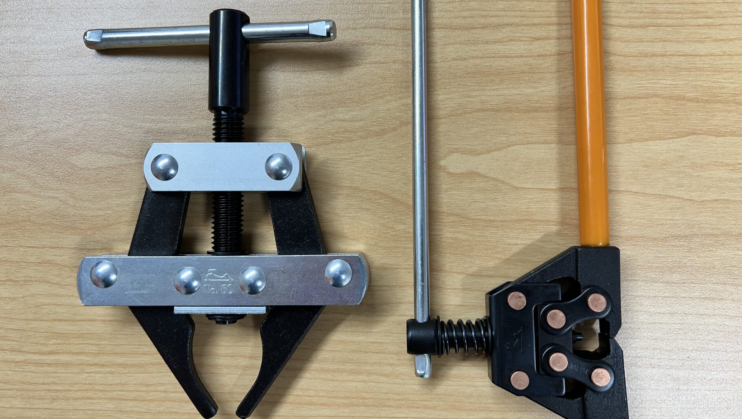 A WHALE brand chain puller and chain breaker makes it easy to add and remove chain links.